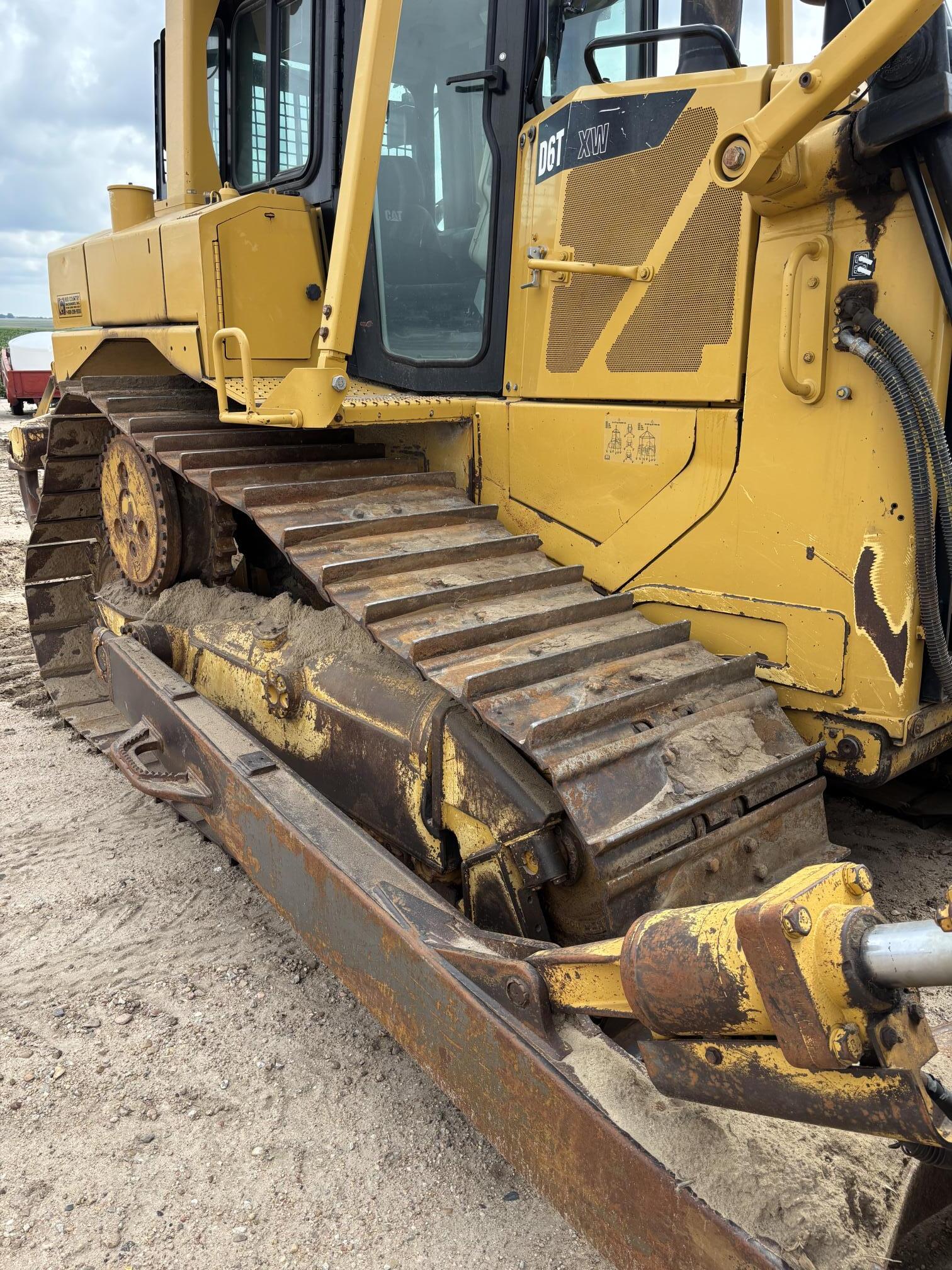 2014 CATERPILLAR D6T XW - view 7 of 10